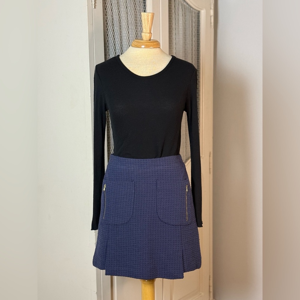 Zara Preppy Academia Navy Tweed Textured Mod Mini Skirt with Gold Zipper Pockets